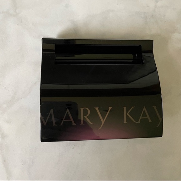 Mary Kay compact-NEW! - Picture 5 of 5